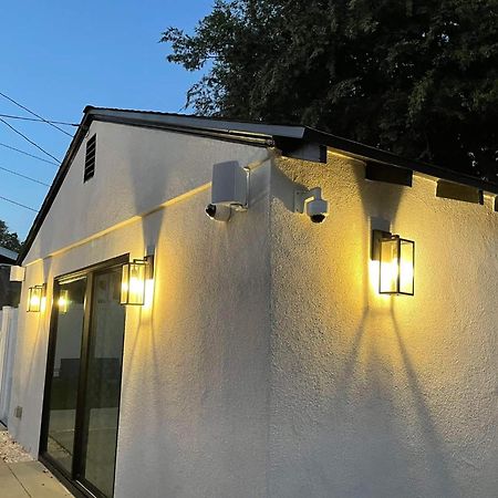 Gated Private House With Own Parking Sherman Oaks 로스앤젤레스 외부 사진